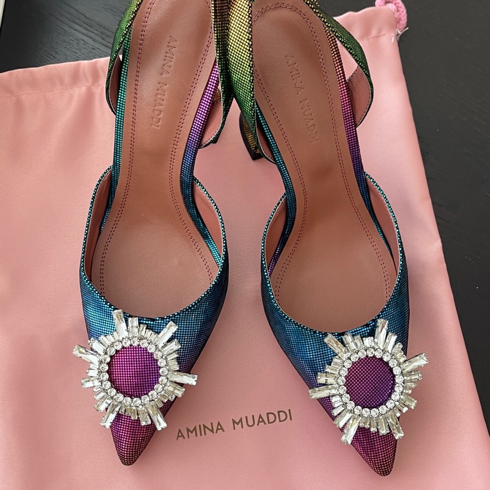 AMINA MUADDI
Begum embellished leather pumps